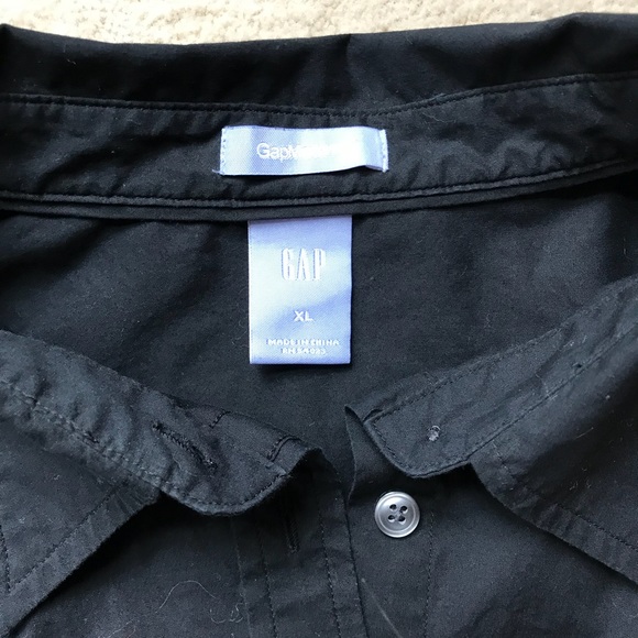 GAP Maternity Black Button Down Shirt - Picture 2 of 2